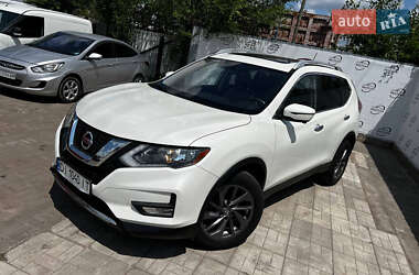 Внедорожник / Кроссовер Nissan Rogue 2016 в Днепре