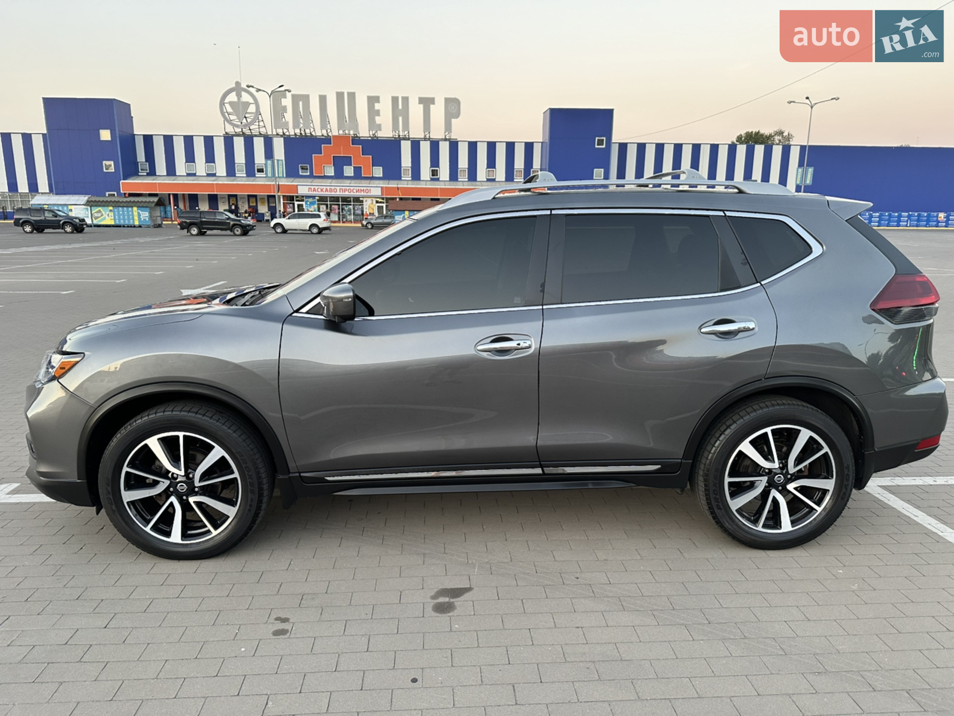 2019 Nissan Rogue - мініатюра 3