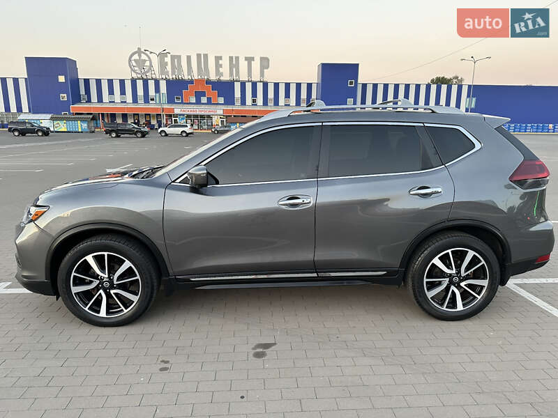 Внедорожник / Кроссовер Nissan Rogue 2019 в Виннице