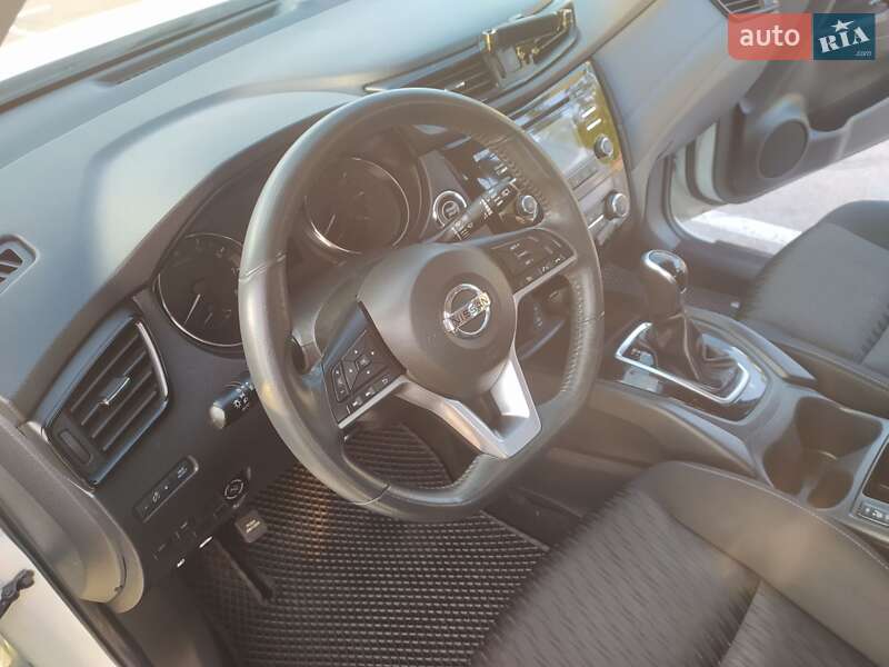 Позашляховик / Кросовер Nissan Rogue 2017 в Києві фото 5 Позашляховик / Кросовер Nissan Rogue 2017 в Києві