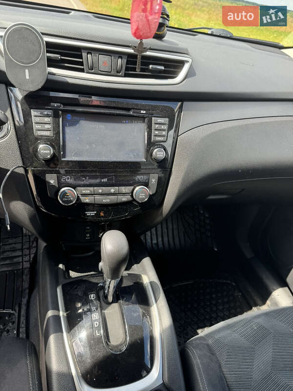 Внедорожник / Кроссовер Nissan Rogue 2016 в Дубровице фото 14 Внедорожник / Кроссовер Nissan Rogue 2016 в Дубровице