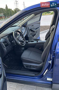 Внедорожник / Кроссовер Nissan Rogue 2021 в Львове