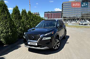 Позашляховик / Кросовер Nissan Rogue 2020 в Львові