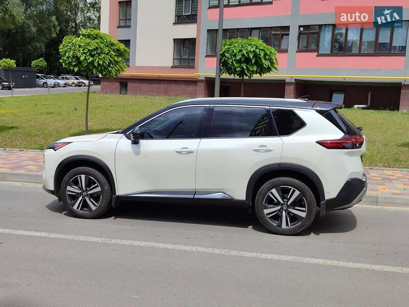 Внедорожник / Кроссовер Nissan Rogue 2020 в Тернополе