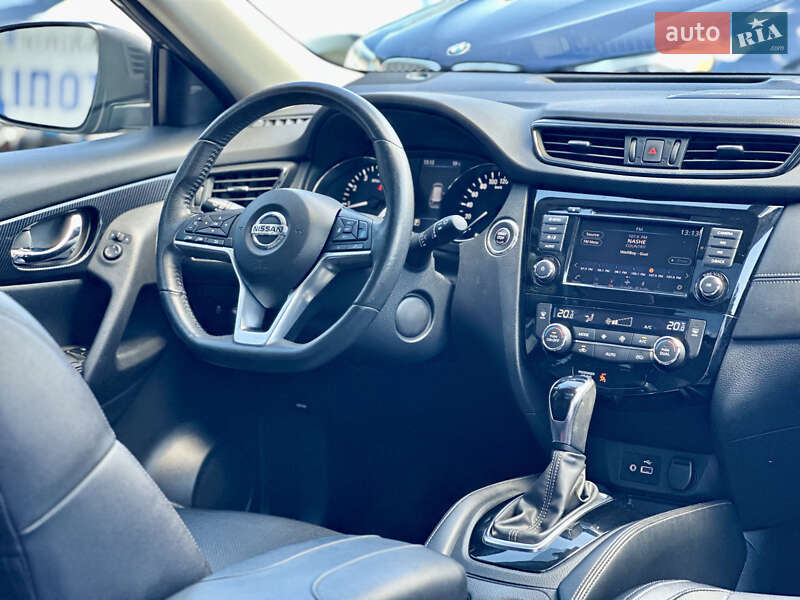 Позашляховик / Кросовер Nissan Rogue 2018 в Києві