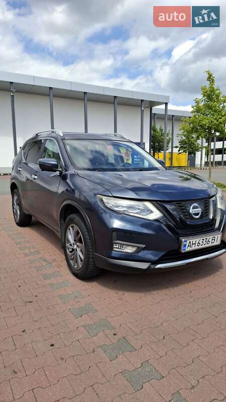 Внедорожник / Кроссовер Nissan Rogue 2015 в Ивано-Франковске