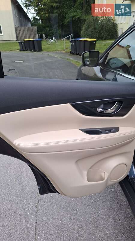 Внедорожник / Кроссовер Nissan Rogue 2015 в Ивано-Франковске