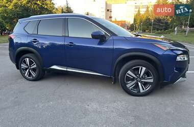 Позашляховик / Кросовер Nissan Rogue 2020 в 