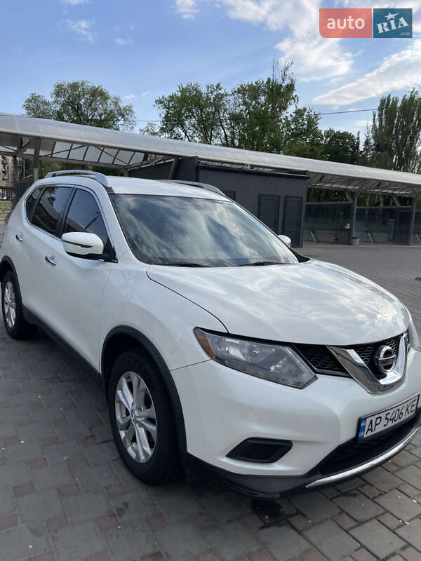 Внедорожник / Кроссовер Nissan Rogue 2016 в Запорожье