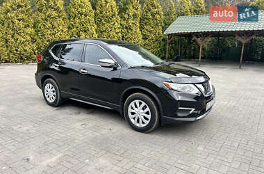 Позашляховик / Кросовер Nissan Rogue 2017 в Львові