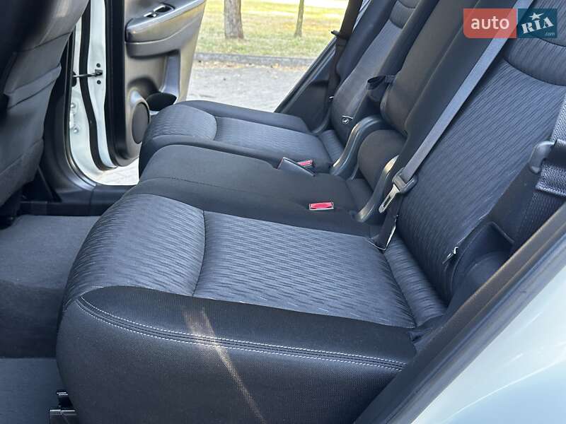 Внедорожник / Кроссовер Nissan Rogue 2017 в Дрогобыче