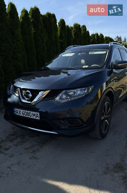 Позашляховик / Кросовер Nissan Rogue 2015 в Житомирі