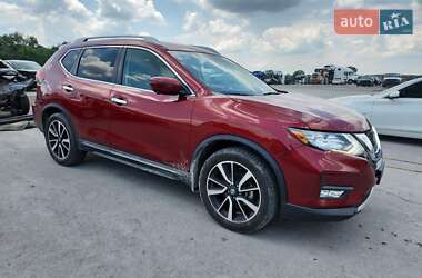 Внедорожник / Кроссовер Nissan Rogue 2019 в 