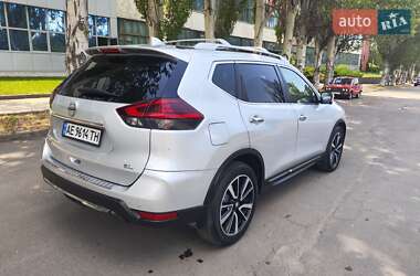Внедорожник / Кроссовер Nissan Rogue 2018 в 