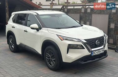 Позашляховик / Кросовер Nissan Rogue 2022 в Трускавці