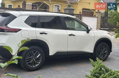 Внедорожник / Кроссовер Nissan Rogue 2022 в 