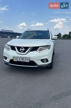 Позашляховик / Кросовер Nissan Rogue 2016 в Дніпрі