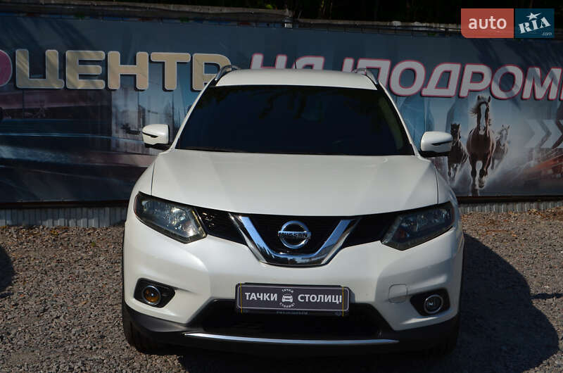 Внедорожник / Кроссовер Nissan Rogue 2016 в Киеве