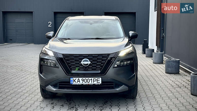 Внедорожник / Кроссовер Nissan Rogue 2023 в Хмельницком