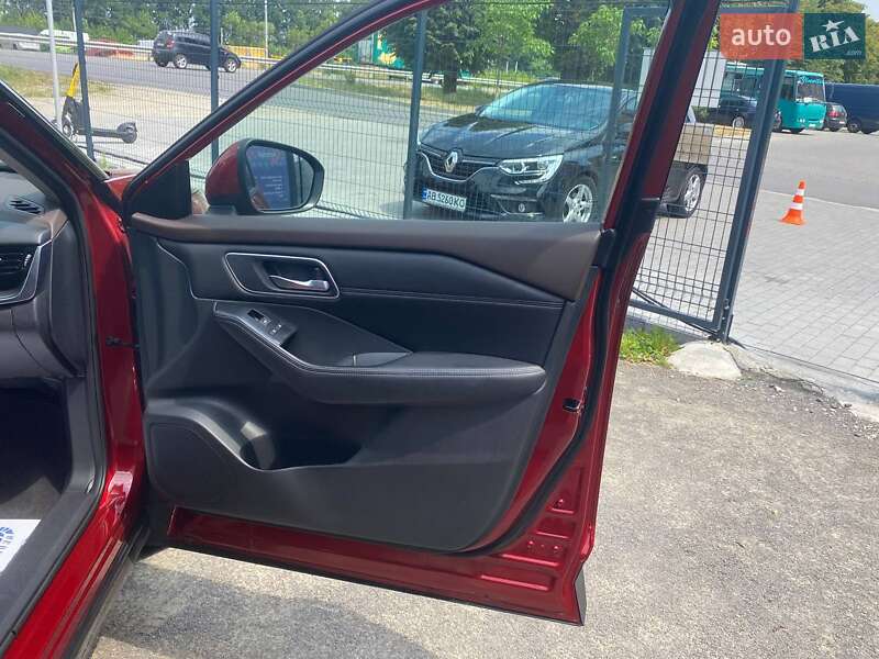 Внедорожник / Кроссовер Nissan Rogue 2021 в Виннице