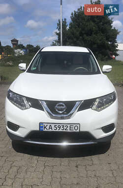 Внедорожник / Кроссовер Nissan Rogue 2015 в Львове