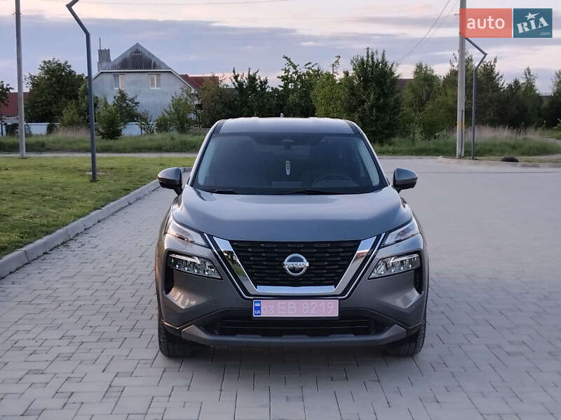 Внедорожник / Кроссовер Nissan Rogue 2021 в Киеве