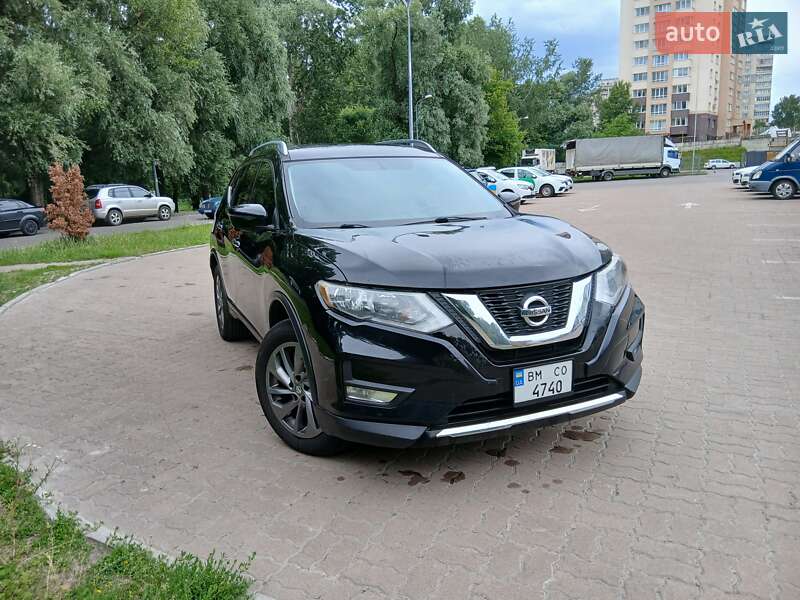 Внедорожник / Кроссовер Nissan Rogue 2015 в Сумах