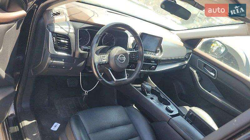 Внедорожник / Кроссовер Nissan Rogue 2021 в Ровно
