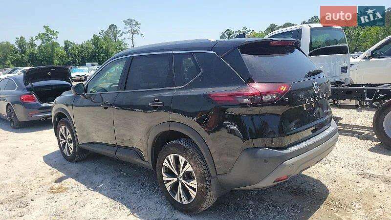 Внедорожник / Кроссовер Nissan Rogue 2021 в Ровно
