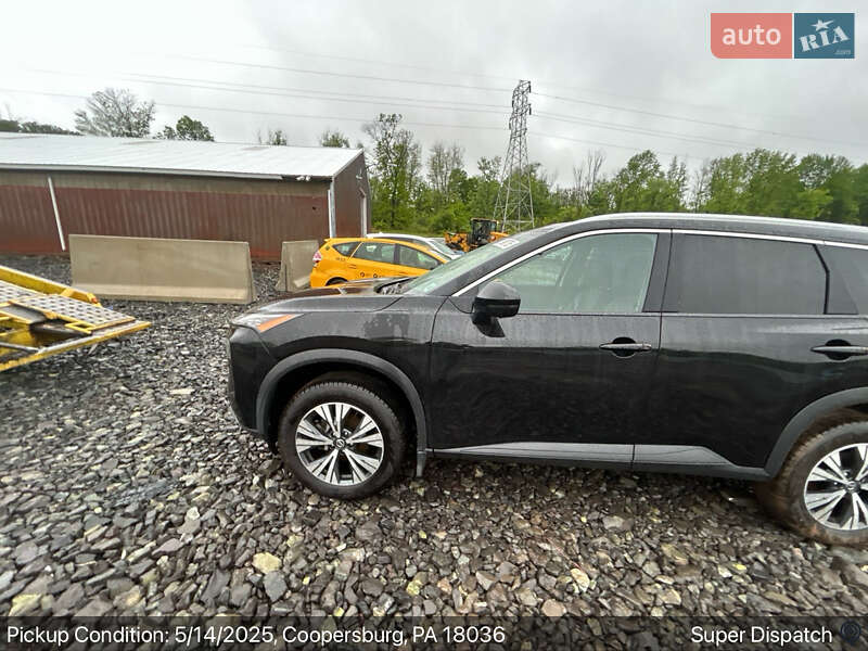 Внедорожник / Кроссовер Nissan Rogue 2021 в Ровно