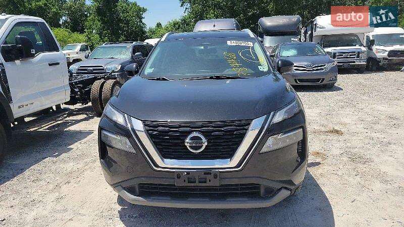 Внедорожник / Кроссовер Nissan Rogue 2021 в Ровно