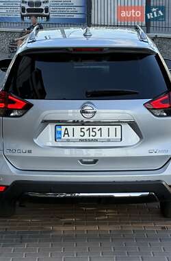 Внедорожник / Кроссовер Nissan Rogue 2019 в 