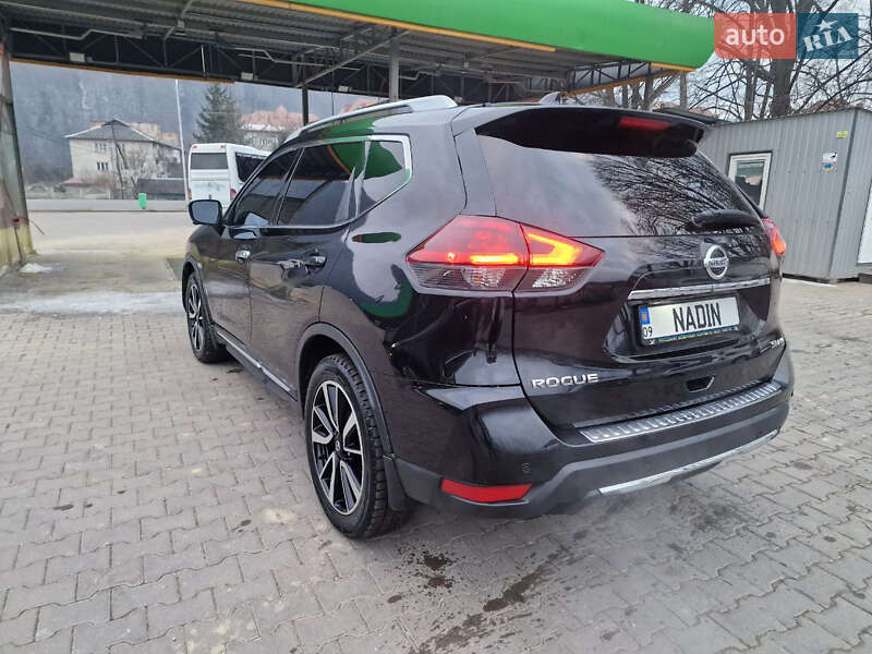 Внедорожник / Кроссовер Nissan Rogue 2019 в Надворной