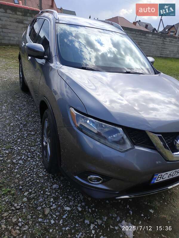 Позашляховик / Кросовер Nissan Rogue 2016 в Яворові