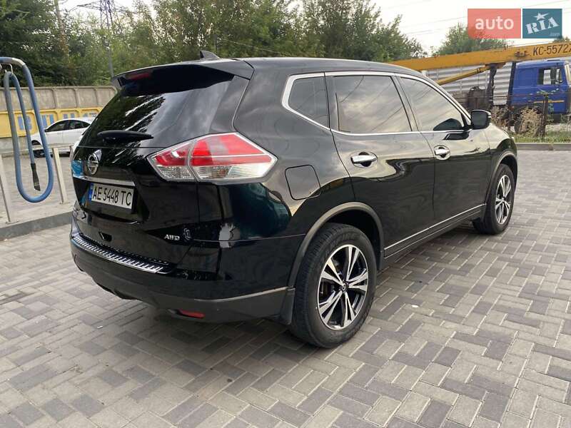 Внедорожник / Кроссовер Nissan Rogue 2015 в Днепре