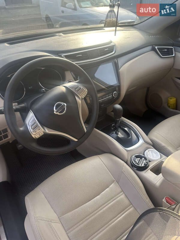 Внедорожник / Кроссовер Nissan Rogue 2016 в Черкассах