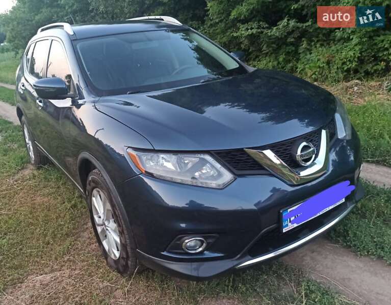 Внедорожник / Кроссовер Nissan Rogue 2016 в Сумах