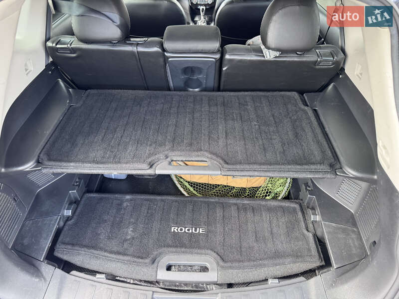Внедорожник / Кроссовер Nissan Rogue 2018 в Киеве