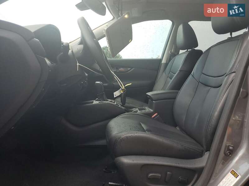 Внедорожник / Кроссовер Nissan Rogue 2019 в Тернополе
