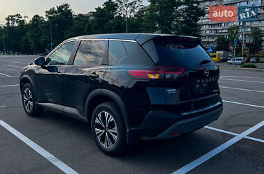 Внедорожник / Кроссовер Nissan Rogue 2023 в 