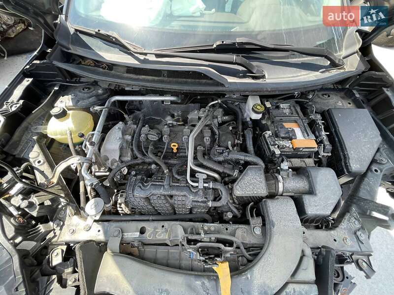 Позашляховик / Кросовер Nissan Rogue 2020 в Києві