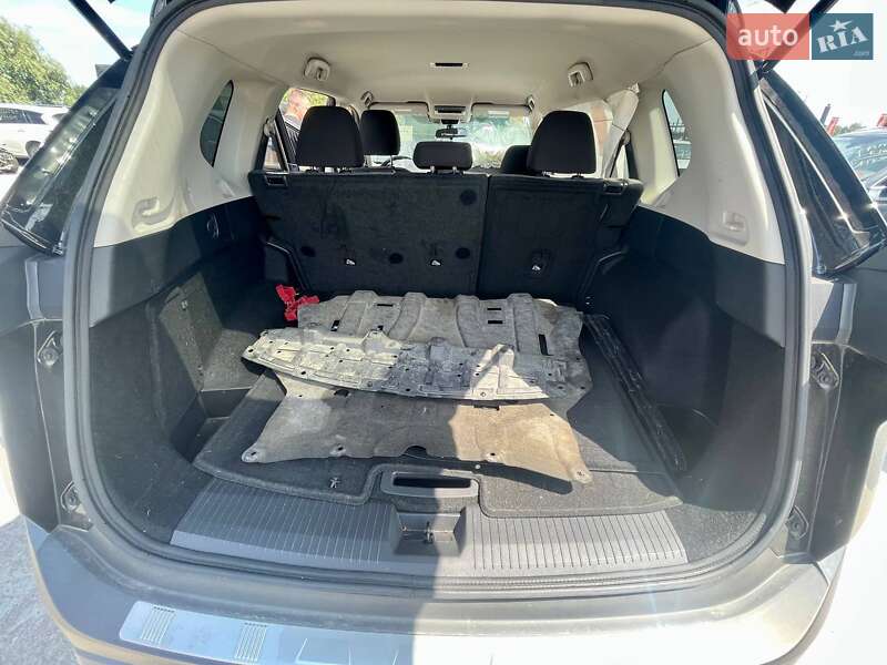 Позашляховик / Кросовер Nissan Rogue 2020 в Києві