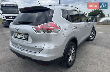 Внедорожник / Кроссовер Nissan Rogue 2015 в 