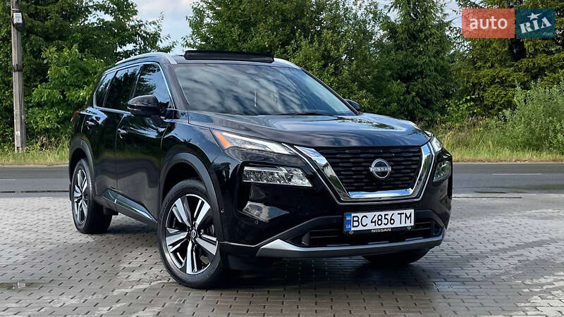 Внедорожник / Кроссовер Nissan Rogue 2023 в Дрогобыче