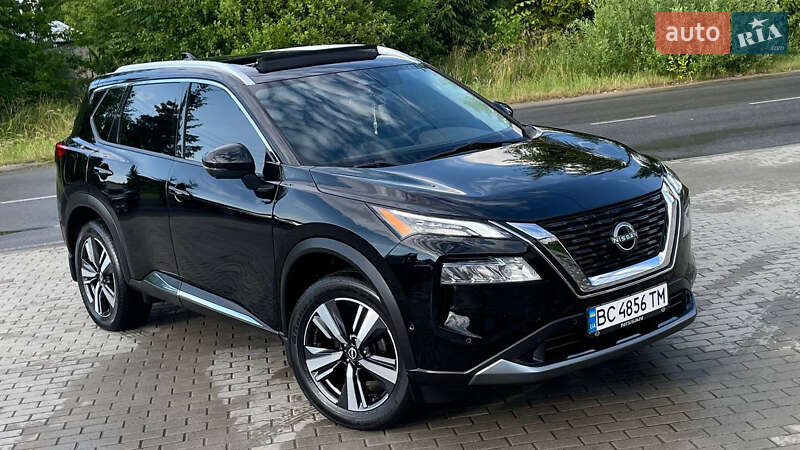 Внедорожник / Кроссовер Nissan Rogue 2023 в Дрогобыче
