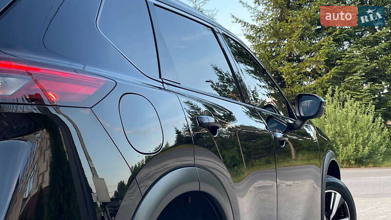 Внедорожник / Кроссовер Nissan Rogue 2023 в Дрогобыче