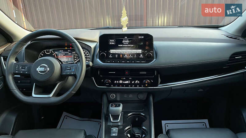Внедорожник / Кроссовер Nissan Rogue 2023 в Дрогобыче