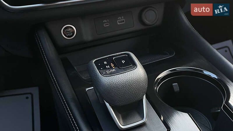 Внедорожник / Кроссовер Nissan Rogue 2023 в Дрогобыче