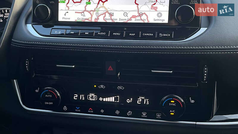 Внедорожник / Кроссовер Nissan Rogue 2023 в Дрогобыче