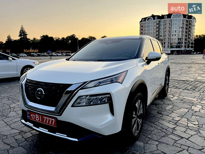 Внедорожник / Кроссовер Nissan Rogue 2021 в Кременчуге